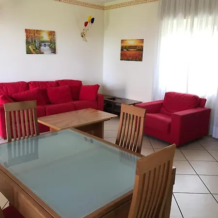 Villa Vacanze - Vicino Arona Pisano