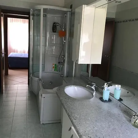 Villa Vacanze - Vicino Arona